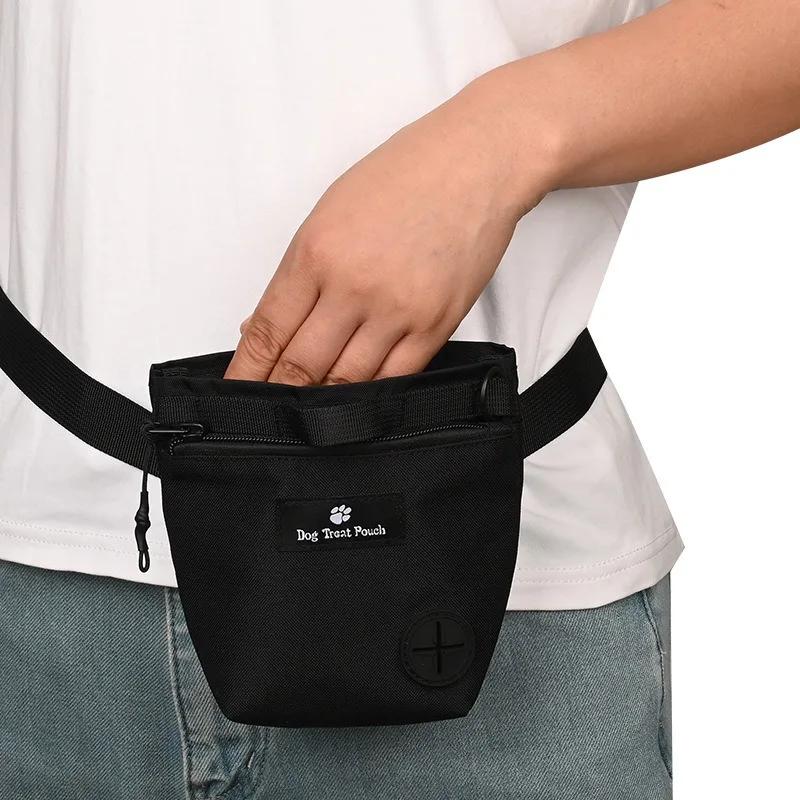 Hot Selling New Style Dacron Fabric Dog Treat Training Pouch With Adjustable Belt With Poop Bag Hole