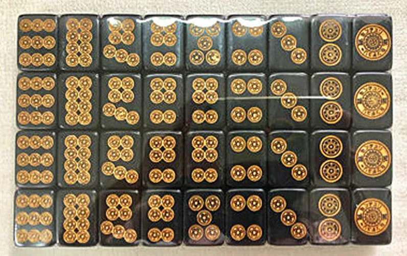 Hot selling brand customize Japanese black mahjong tile set