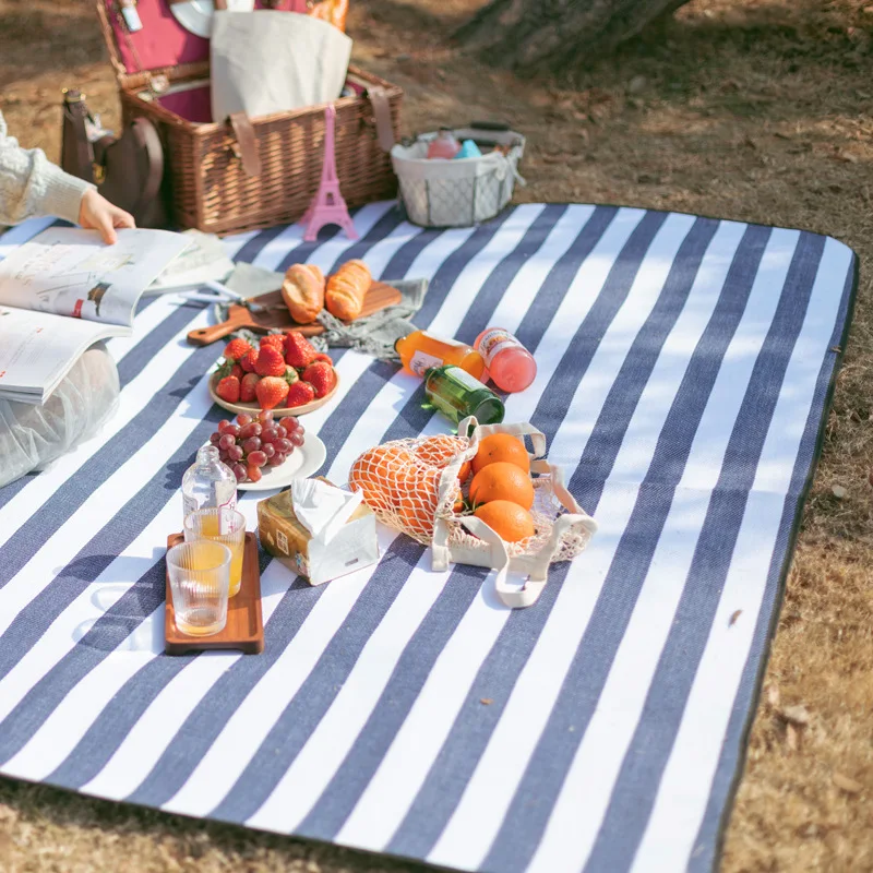custom picnic mat large thick roll up padded outside foldable waterproof picnic blanket for outdoor picknick beach