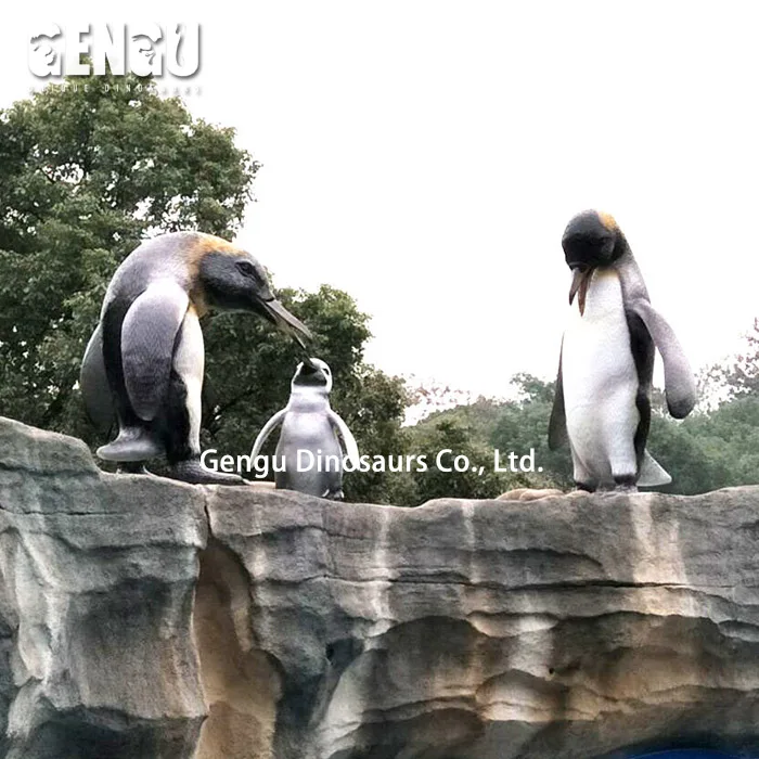 Remote Control Life Size Animal Model Animatronic Penguin Statue