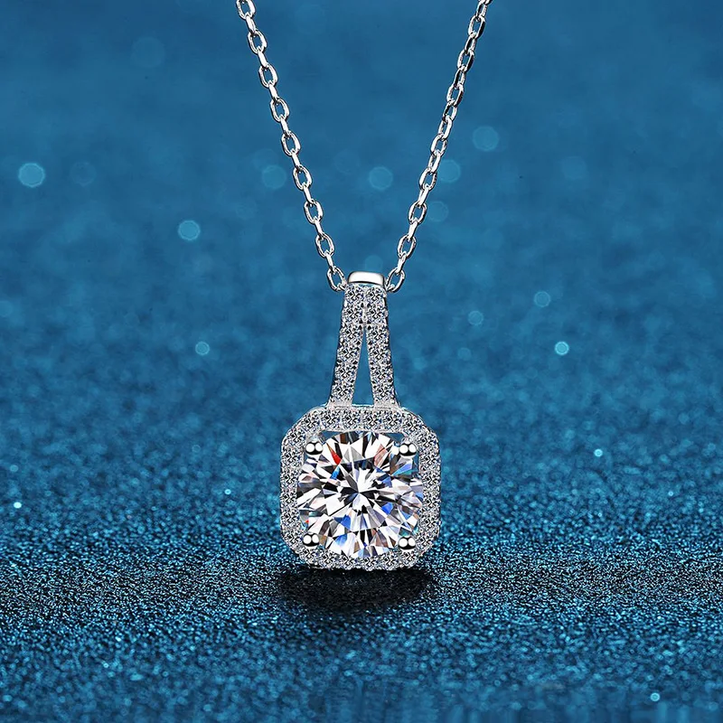 Charm Choker Geometric Micro-set platinum plated square moissanite pendant s925 sterling silver women Diamond Necklace