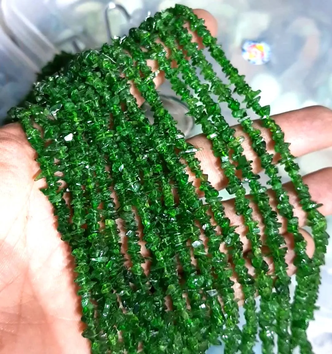 High Polished Peridot Chip Stone Beads Strands For Necklace