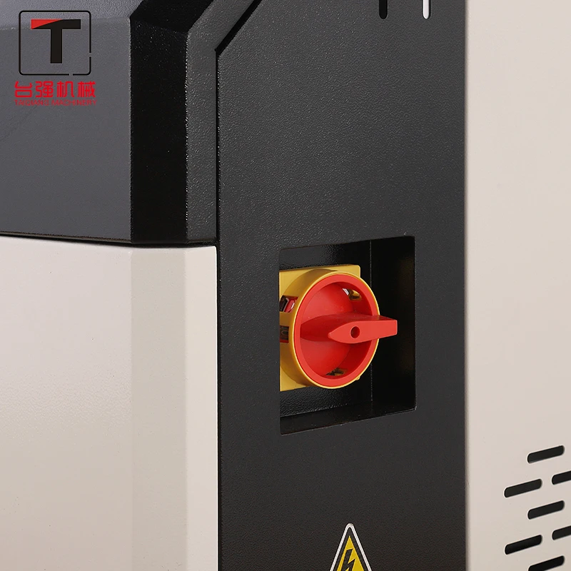 Oil type mould heating and temperature control equipment for injection moulding auxiliary thermostats