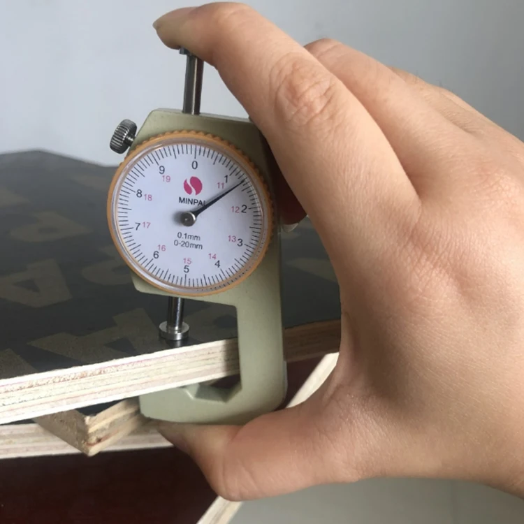 Commercial plywood manufacturers 4x8 18mm 21mm 15mm phenolic bp black film faced construction plywood for formwork