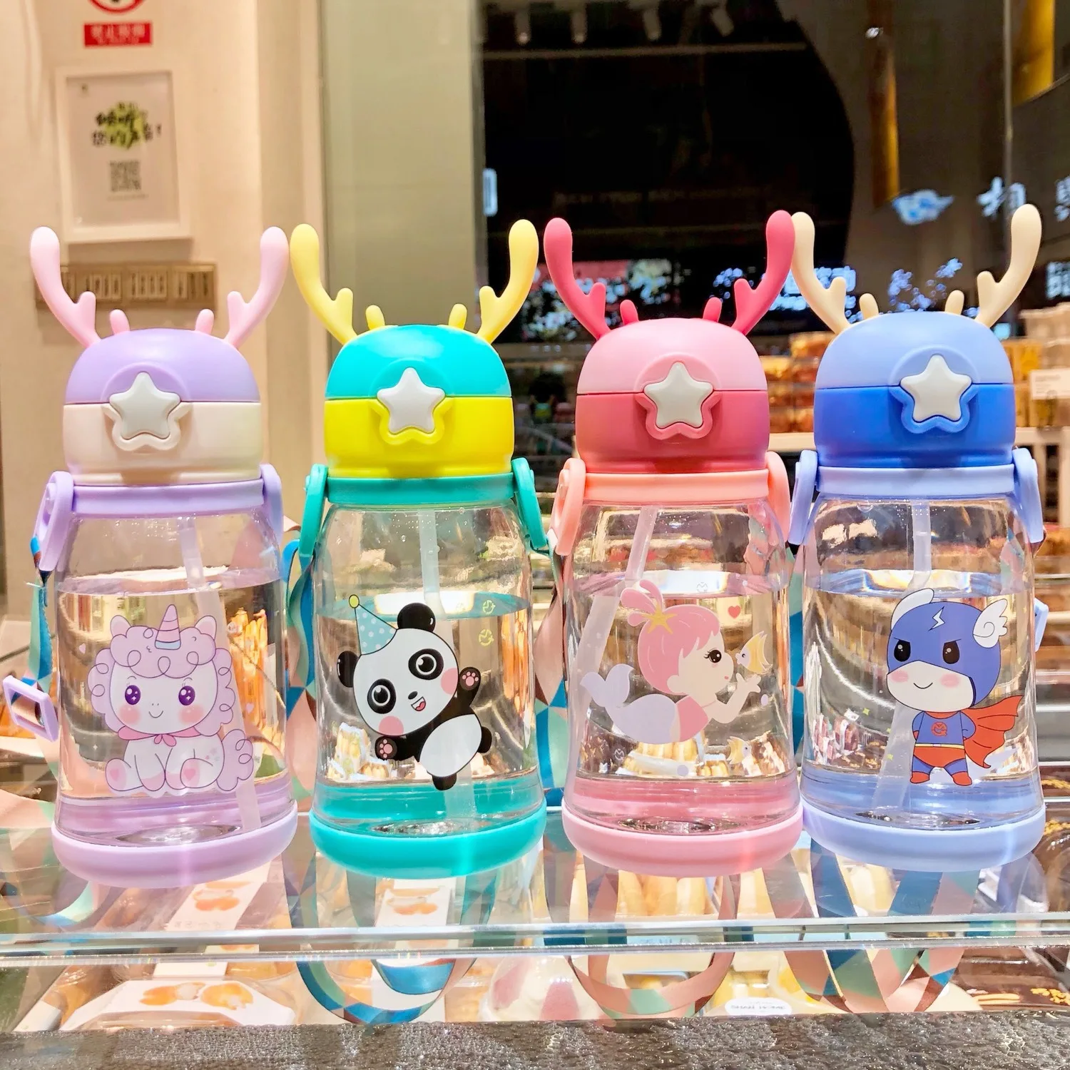 Wholesale Eco Friendly 600ml Plastic Kids Water Bottle with Straw Cheap Cute Printing Cup Child Drink