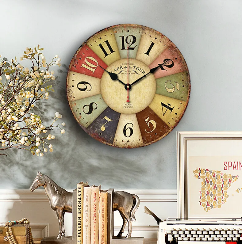 European Creative Wall Clock Living Room Clock Fashion Modern Quartz Wall Retro Silent Wood Wall Clock