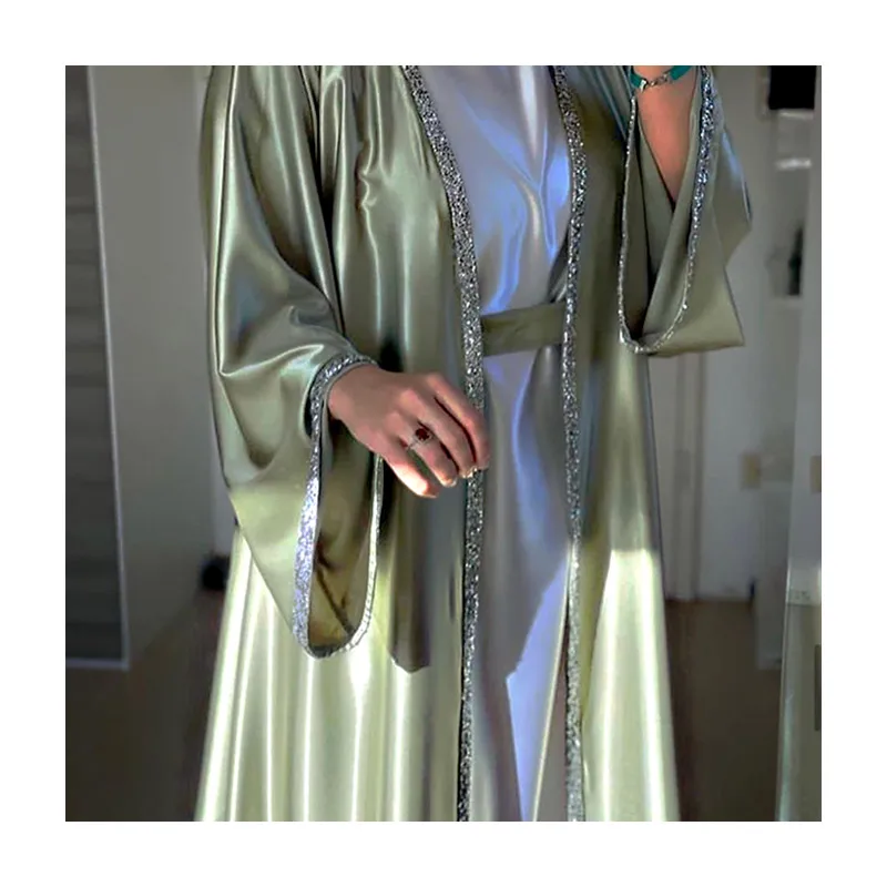 2024 OEM Designs Eid Dubai Islamic Elegant Modest Open Abaya Inner Slip Dress Set Diamond Satin Silk Abaya Women Muslim Dress