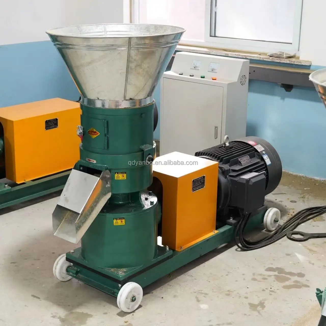 Mixers And Pellet Mills For Animal Feeds Chicken Feed Makers Cattle Feed Makers