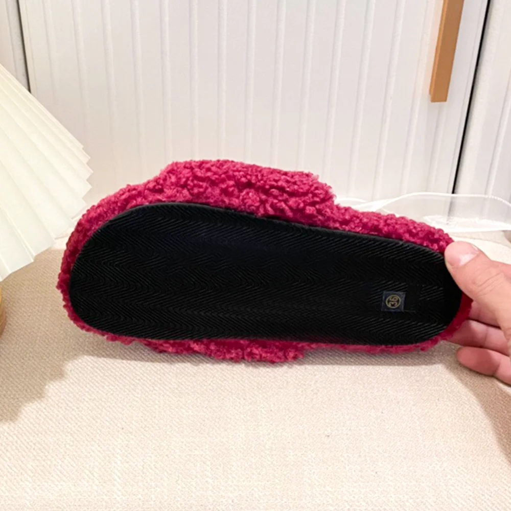 Women Luxury Warm Flat Footwear Female Slide Designer Sandal Plush Comfy Fashion Shoe Brand Lady Lamb Wool Outdoor Slipper
