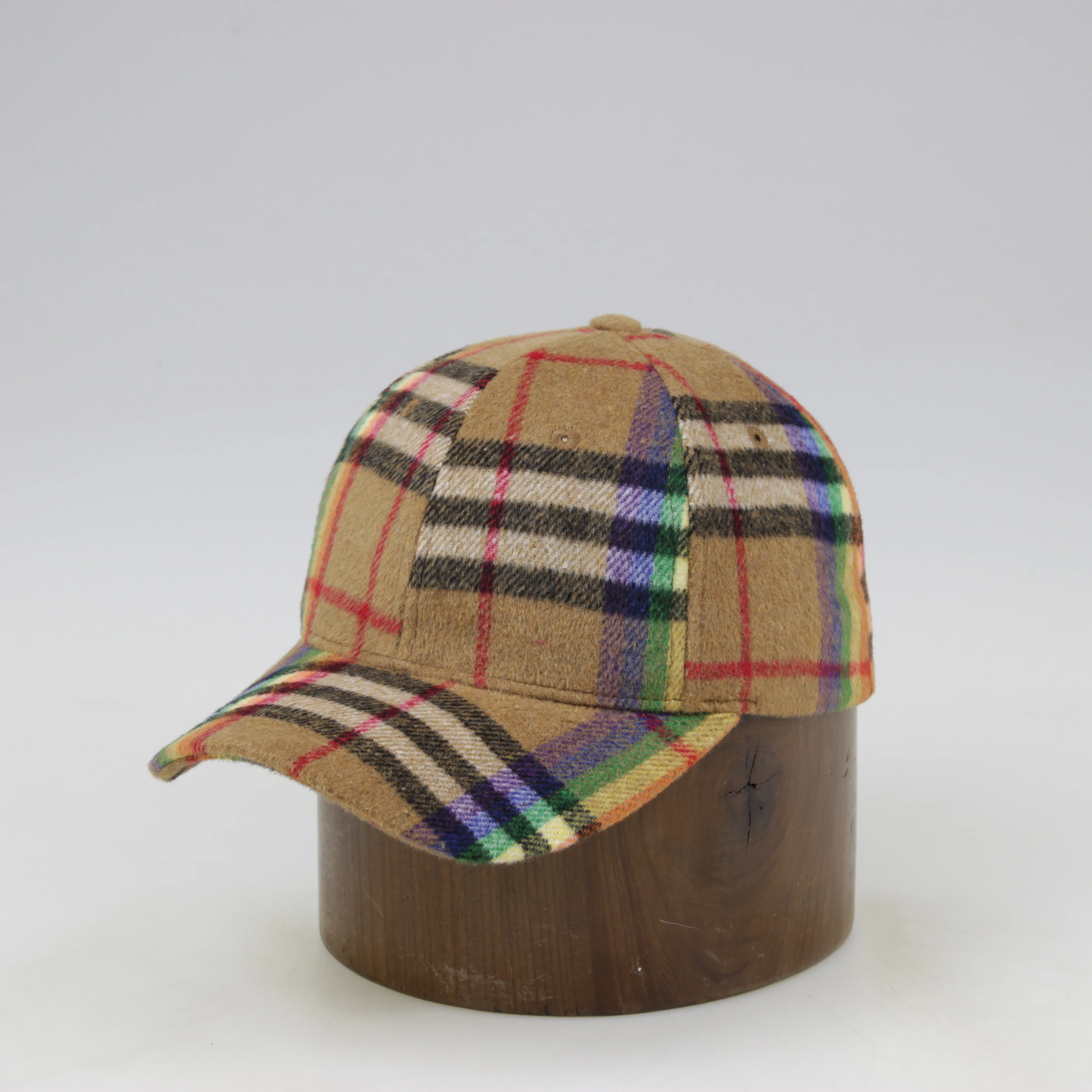 China Factory directly receive orders DIY pattern plaid England style custom baseball caps