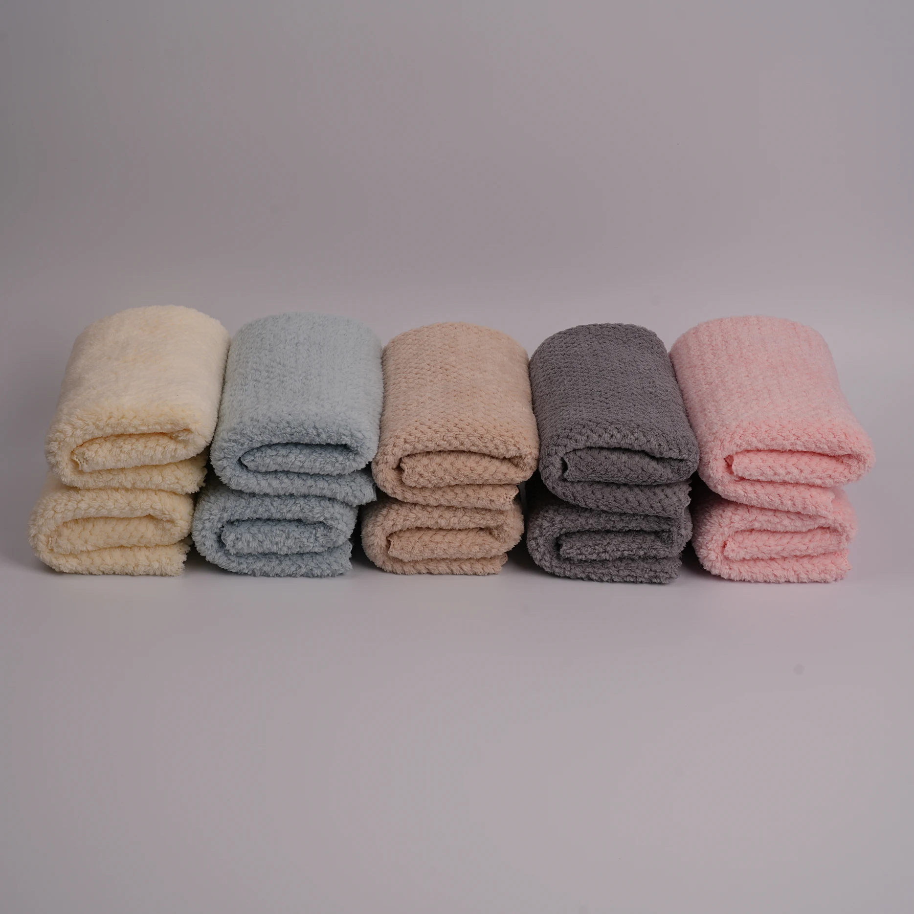 China Factory Supply Customized 100% Polyester Microfiber Cleaning Cloth White Coral Fleece Microfiber Towel