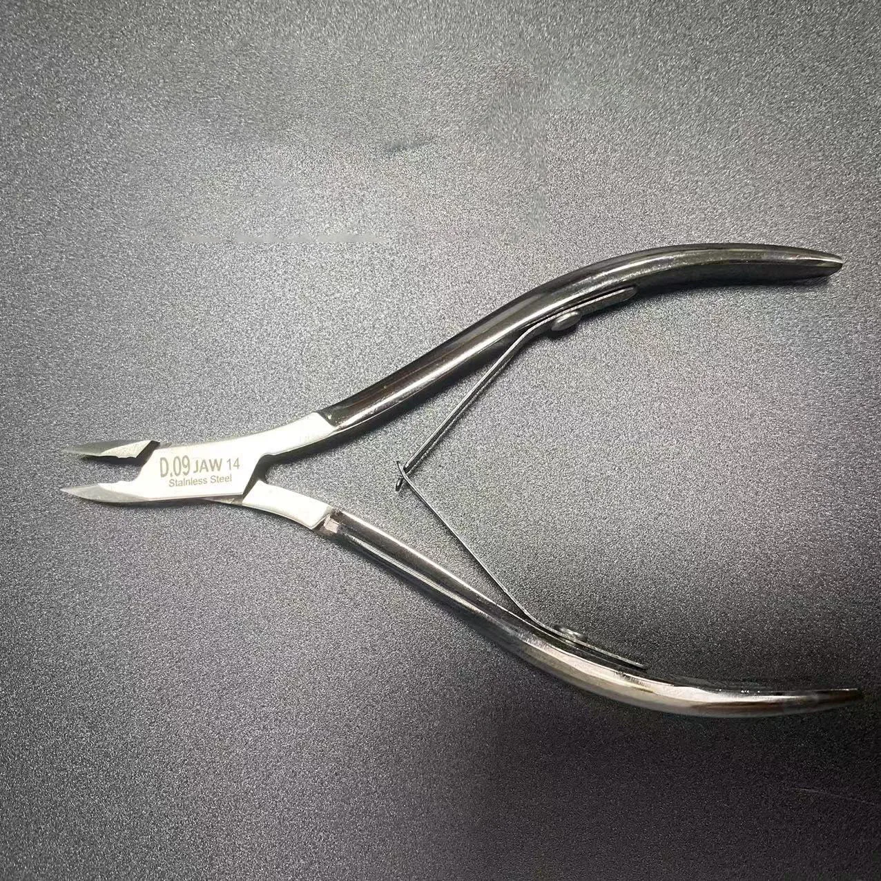 Professional Stainless Steel Vietnam Cuticle Nipper High Quality Nail Cutter D09
