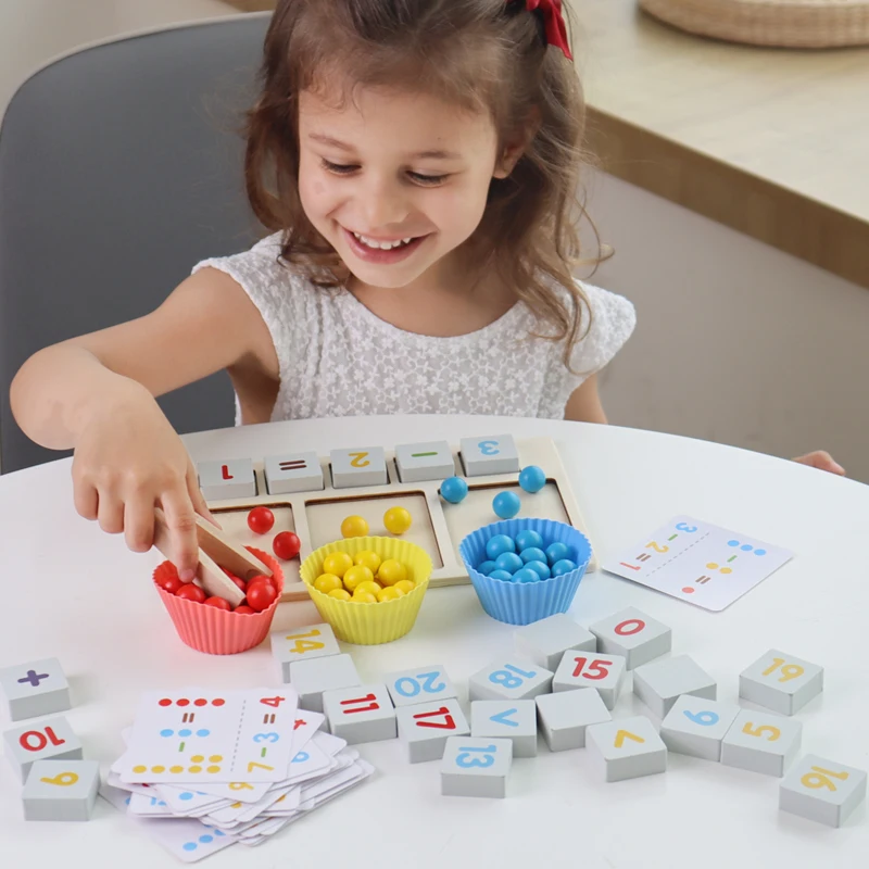 Hot Sale OEM Montessori Wooden Counting Number Pre-School Calculating Game Math Learning Board play fun board game for Kids CE