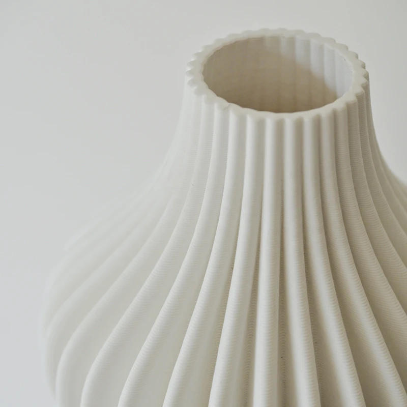 Simply Style Unique Geometry Shaped Ceramic Vasse White Striped Flower Vase for Wedding Table Decoration