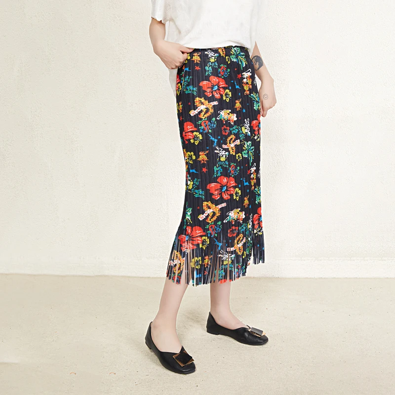 2023 New Miyake Polyester Fabric Slit Design Straight Skirt High Waist Tassel Stitching Color Fashion Women Pleated Skirt