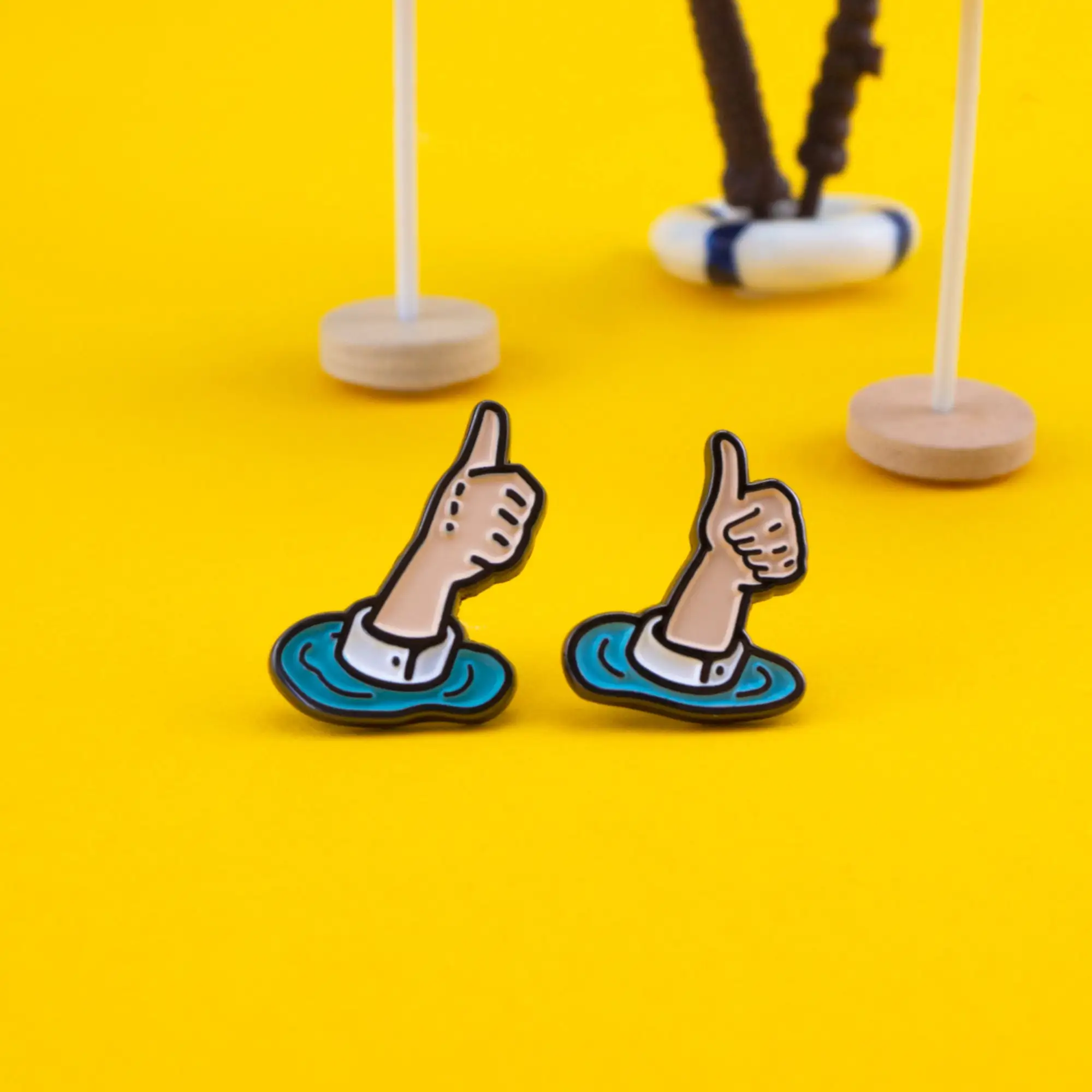 Bulk purchase metal crafts finger enamel pins custom Shocker Hippie Weed Festival Lapel 710 Enamel 420 Dab Pin