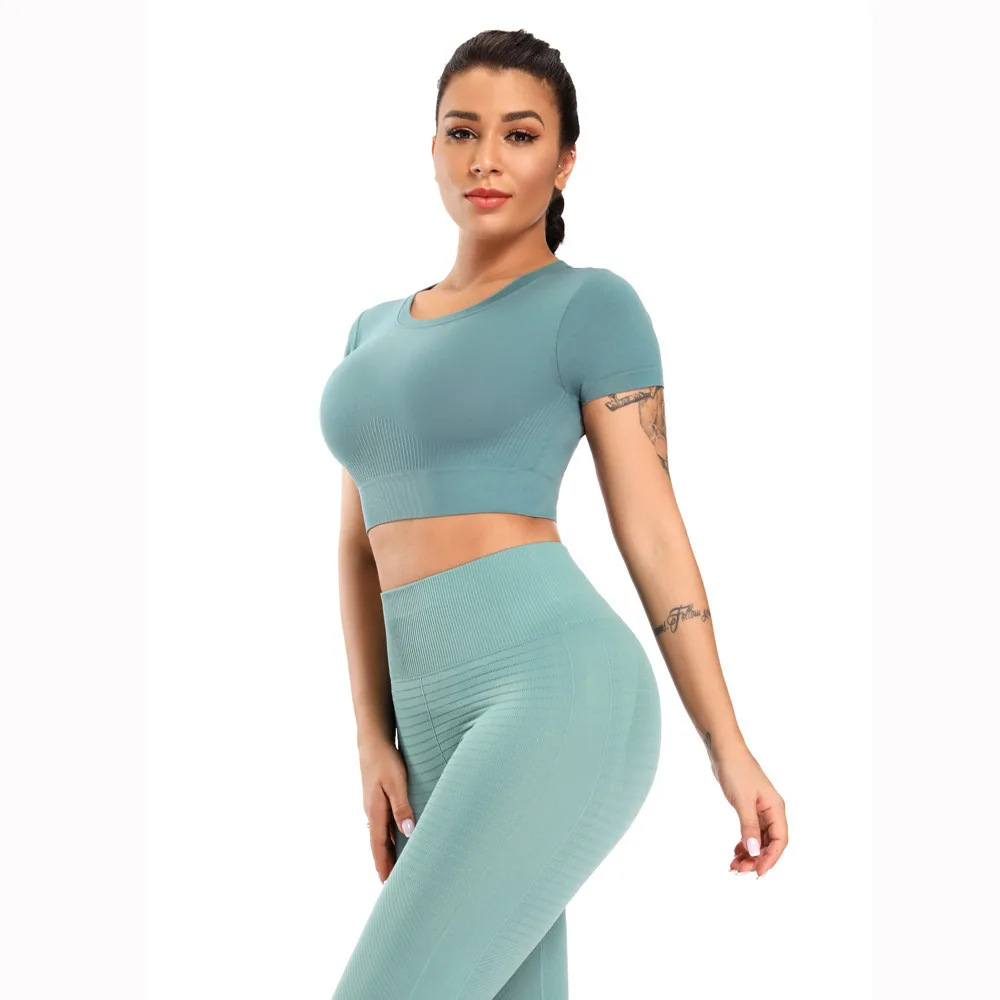 Wholesale New Type China Supplies 2022 Custom Logo Sport  Yoga clothes For Sports fitness