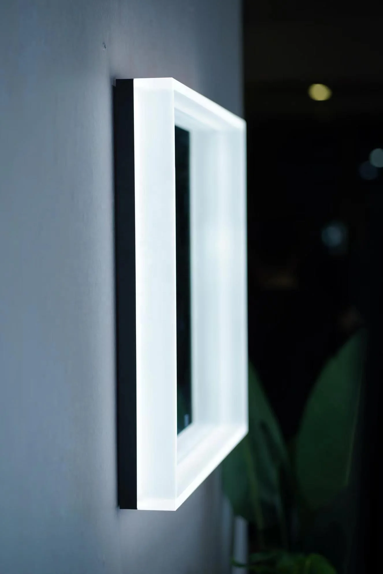 Bathroom Modern Design Acrylic Frame Mirror Illuminated LED Light Mirror