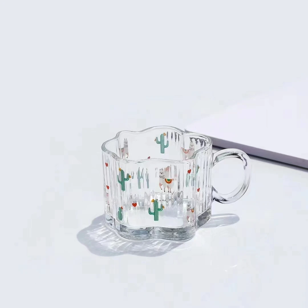 Factory wholesale red pink simple cute with straws lead-free glass beer mugs party wedding