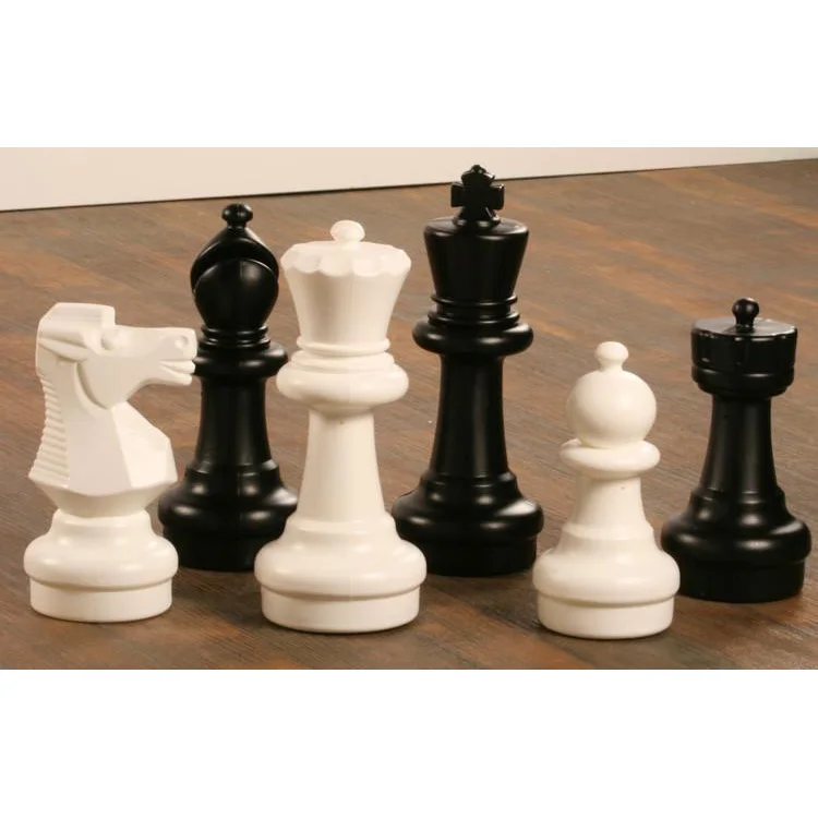 garden chess piece