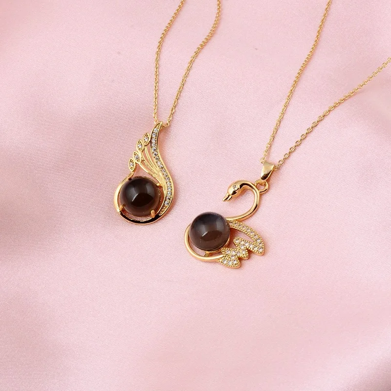 Aug jewelry New simple thermochromic stone swan pendant necklace fashion personality clavicle chain necklace