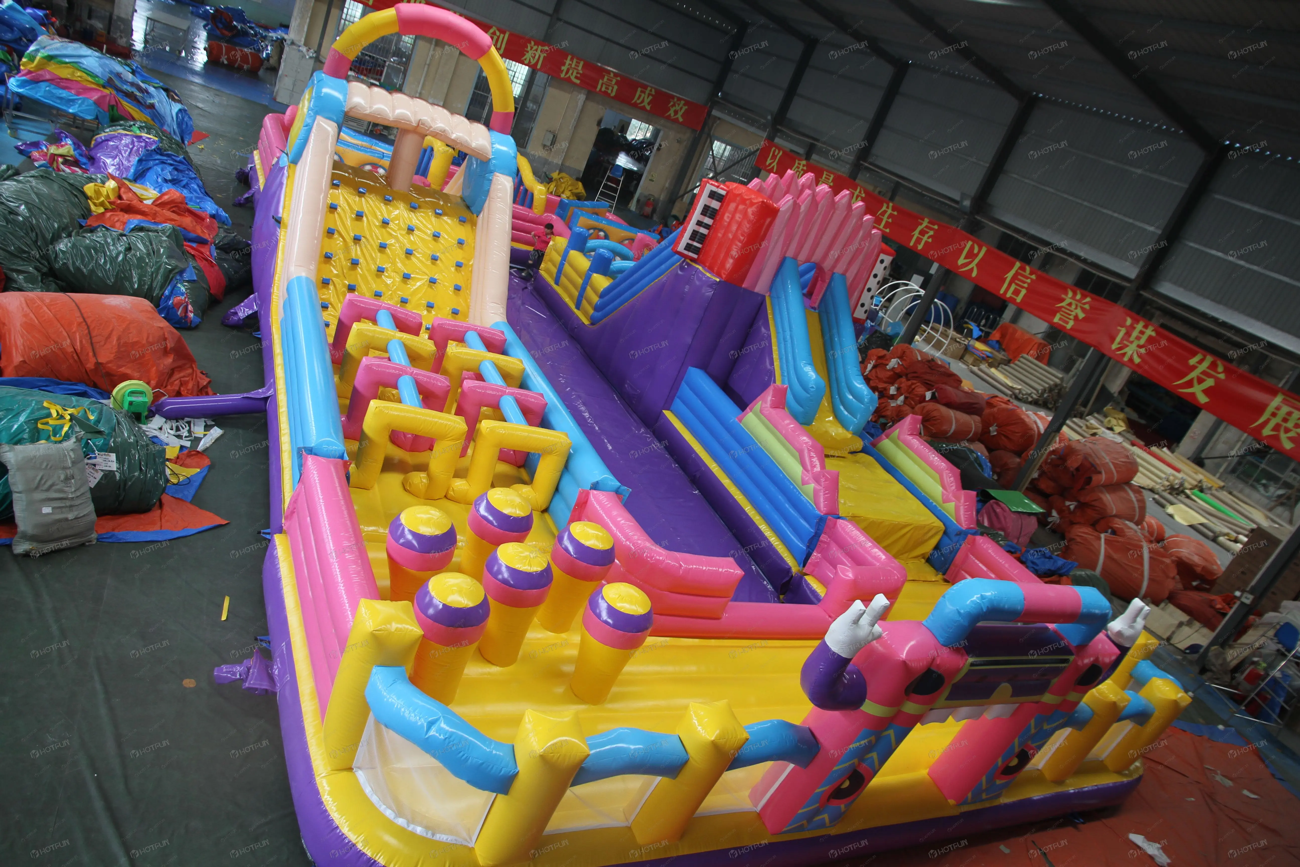 Cheap price China factory directly supply inflatable castle attractions for amusement park for sale