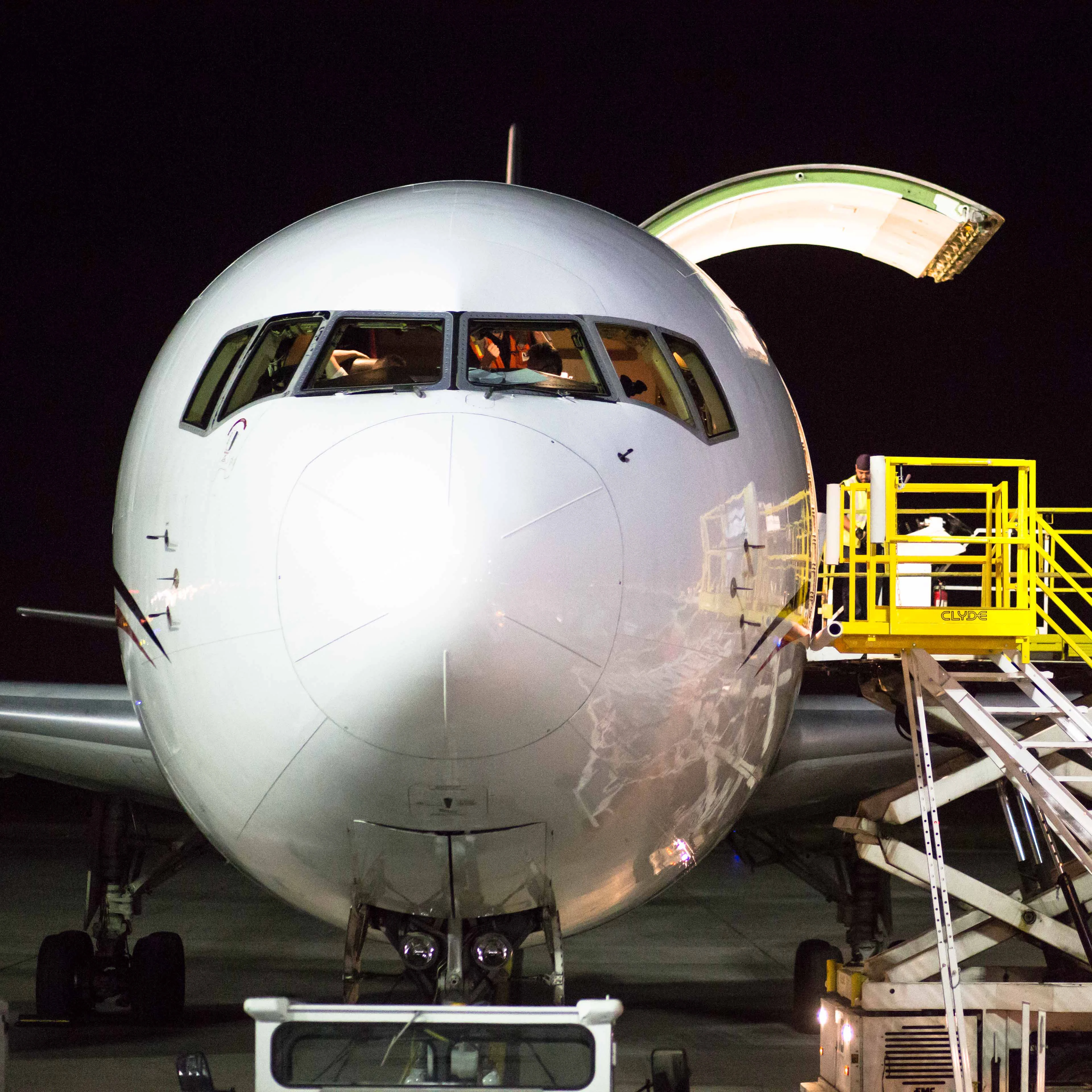 China Air Cargo Dhl Ups Tnt Ems Fedex Railway Carriage Distributor Freight Forwarder Shipping to Russia Kirov Yuzhno-Sakhalinsk