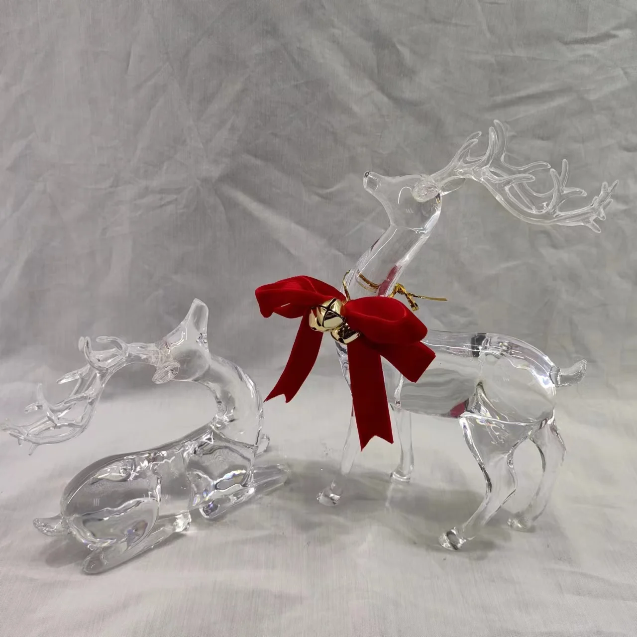 Customized White acrylic Xmas Deer Statue Christmas Deer set