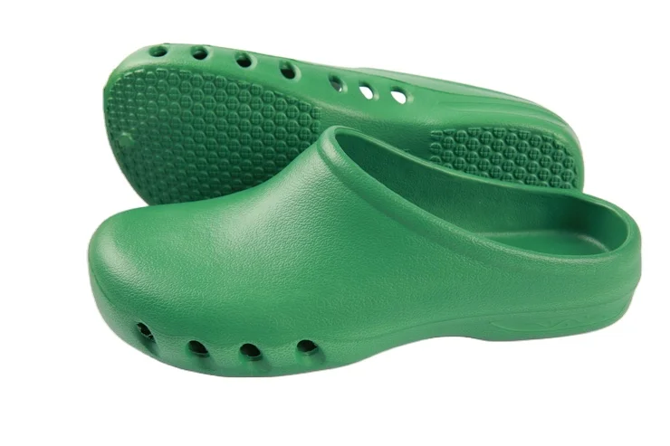 New Operating Theatre EVA Clogs Colorful Medical Shoes Nurse Slippers Laboratory Garden Clogs Lightweight Cleanroom Hole Clogs