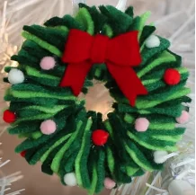 DIY Christmas Ornaments from Felt Scraps Do Yourself Tree Ornaments Felt Mini Wreath Hanger Home Decoration DIY Felt Craft Kit
