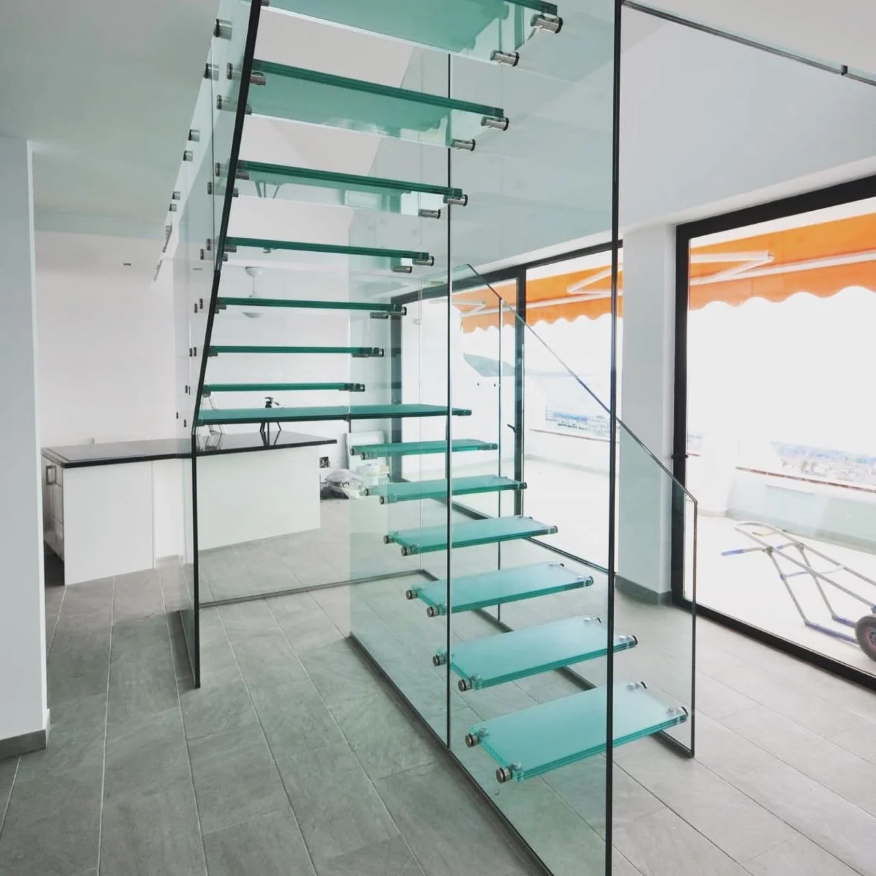 wholesale stairs 6mm 8mm 10mm toughened safety clear triplex tempered float glass