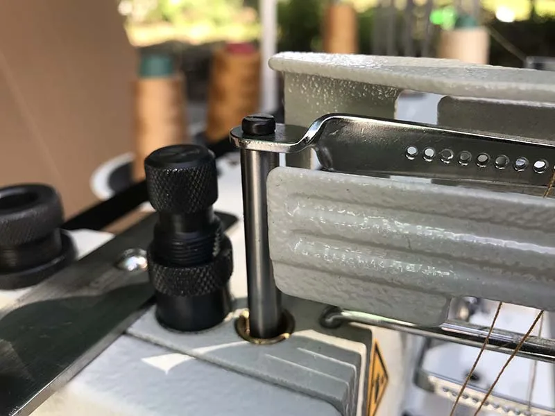 Edging sewing machine Fringe machine Double needle carpet edging sewing equipment      RNV-008