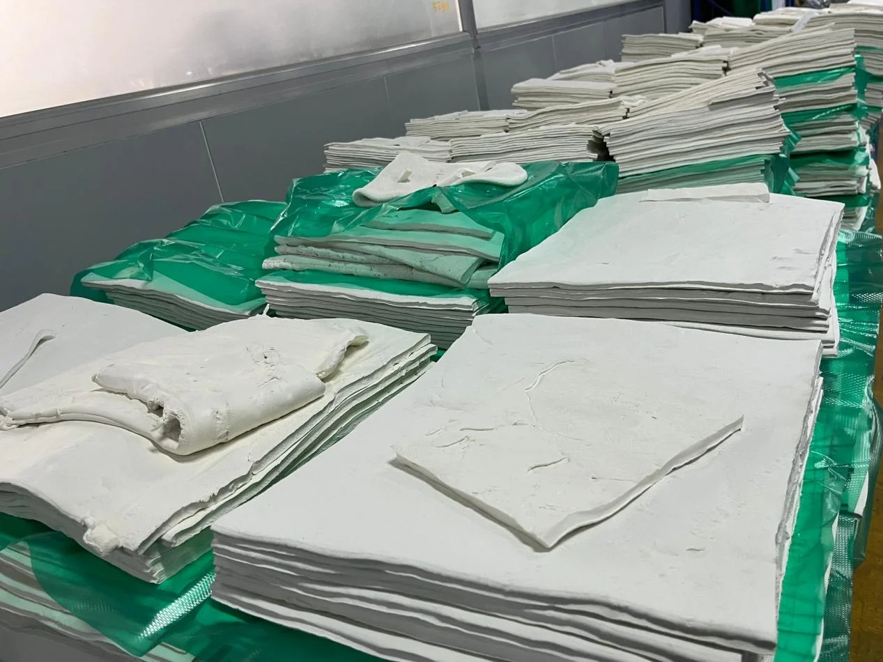 Пероксидный фторэластомер FKM FPM предварительно составное соединение вулканизировано пероксидной затвердевающей резиной для ремешка