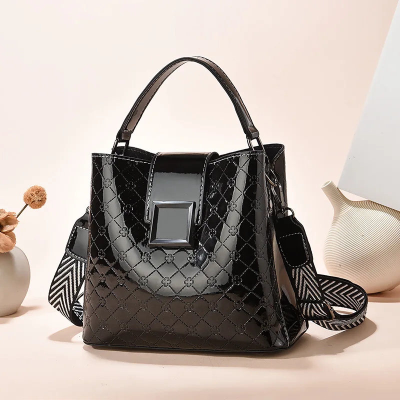 ladies shoulder women small cheap bucket black girl classic messenger crossbody handbags with tassell