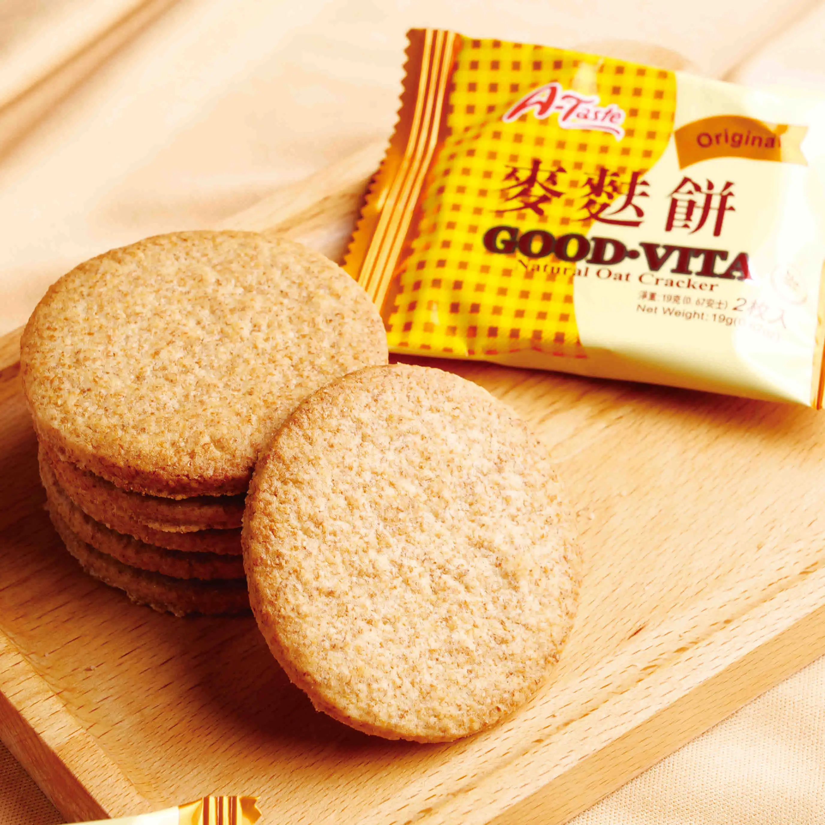 Natural Oat Cracker Customized Packaging Buckwheat Cracker Natural Puffed  Wheat Thins Crackers for Breakfast