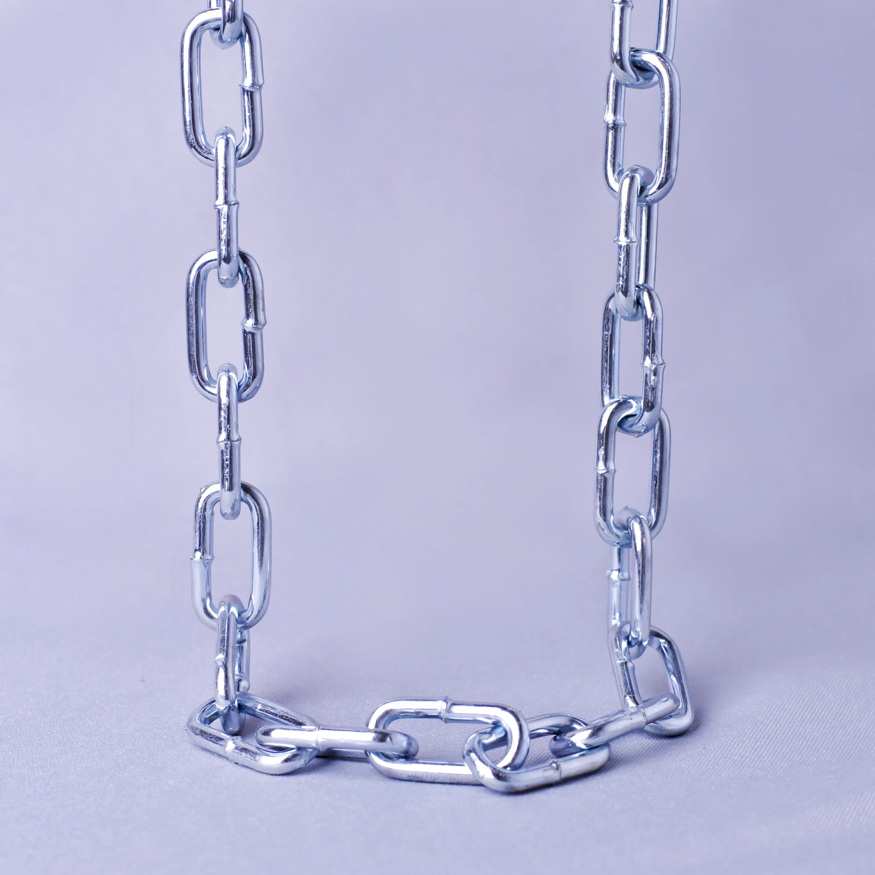 Q235/Q195 Galvanized Steel Long Link Chain 8mm Size Zinc Finish DIN5685C Alloy Structure Welded Chain
