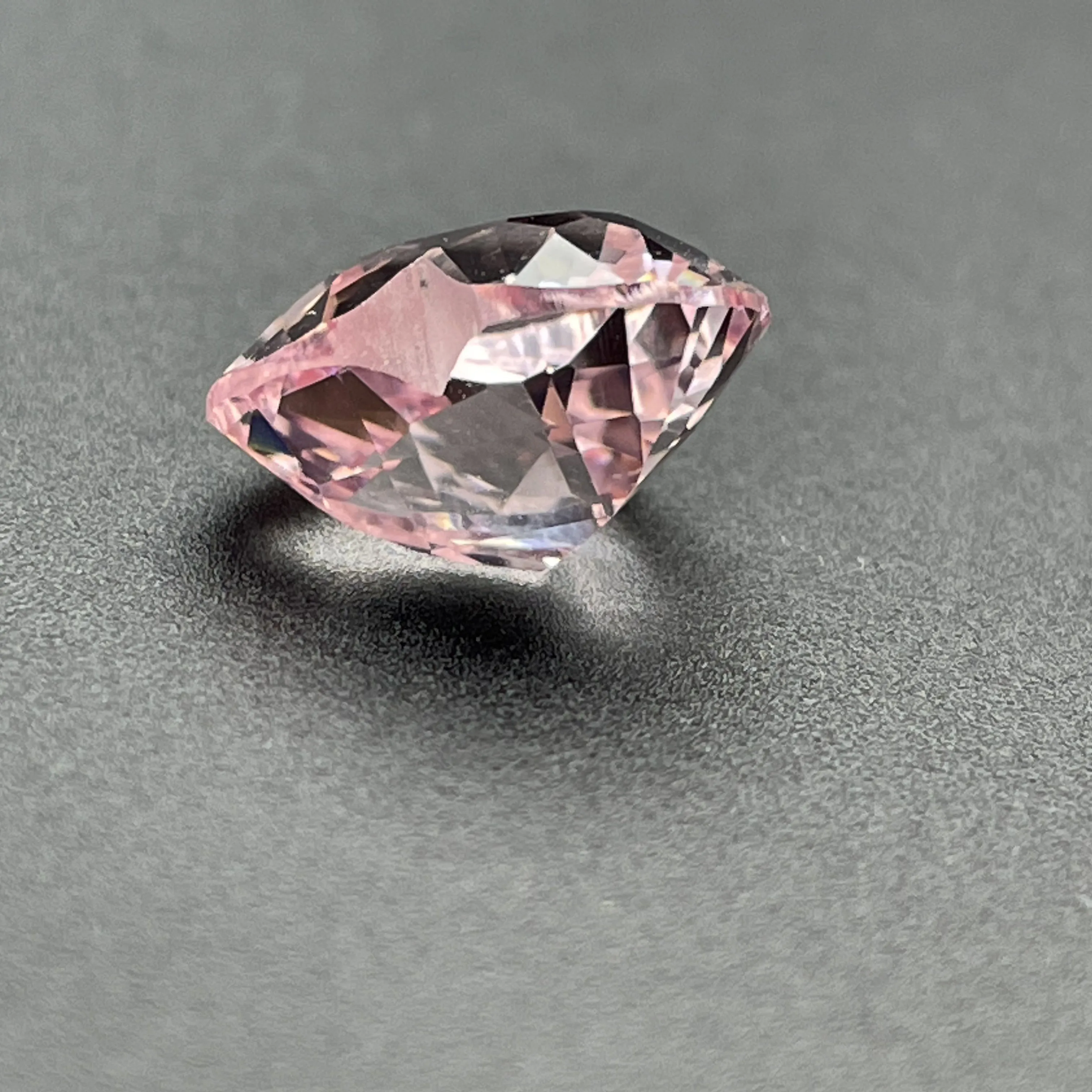 ZHF Jewelry Fashionable and delicate new different color Pink heart shape 5.85ct11.56*9.74 thickness 6.64m