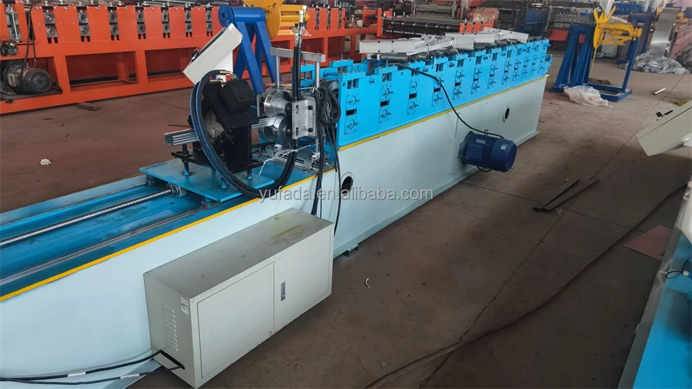 Galvanized Stud profile processing ceiling light keel roll forming making machine