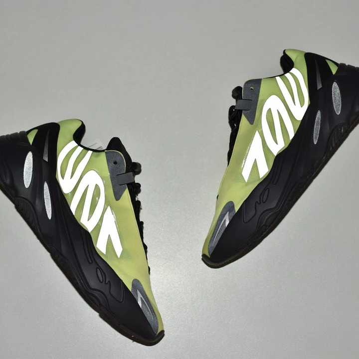 
 Высококачественные кроссовки Yeezys V2 700 Mnvn, светоотражающие кроссовки Yezzys 350 V3 для мужчин и женщин  