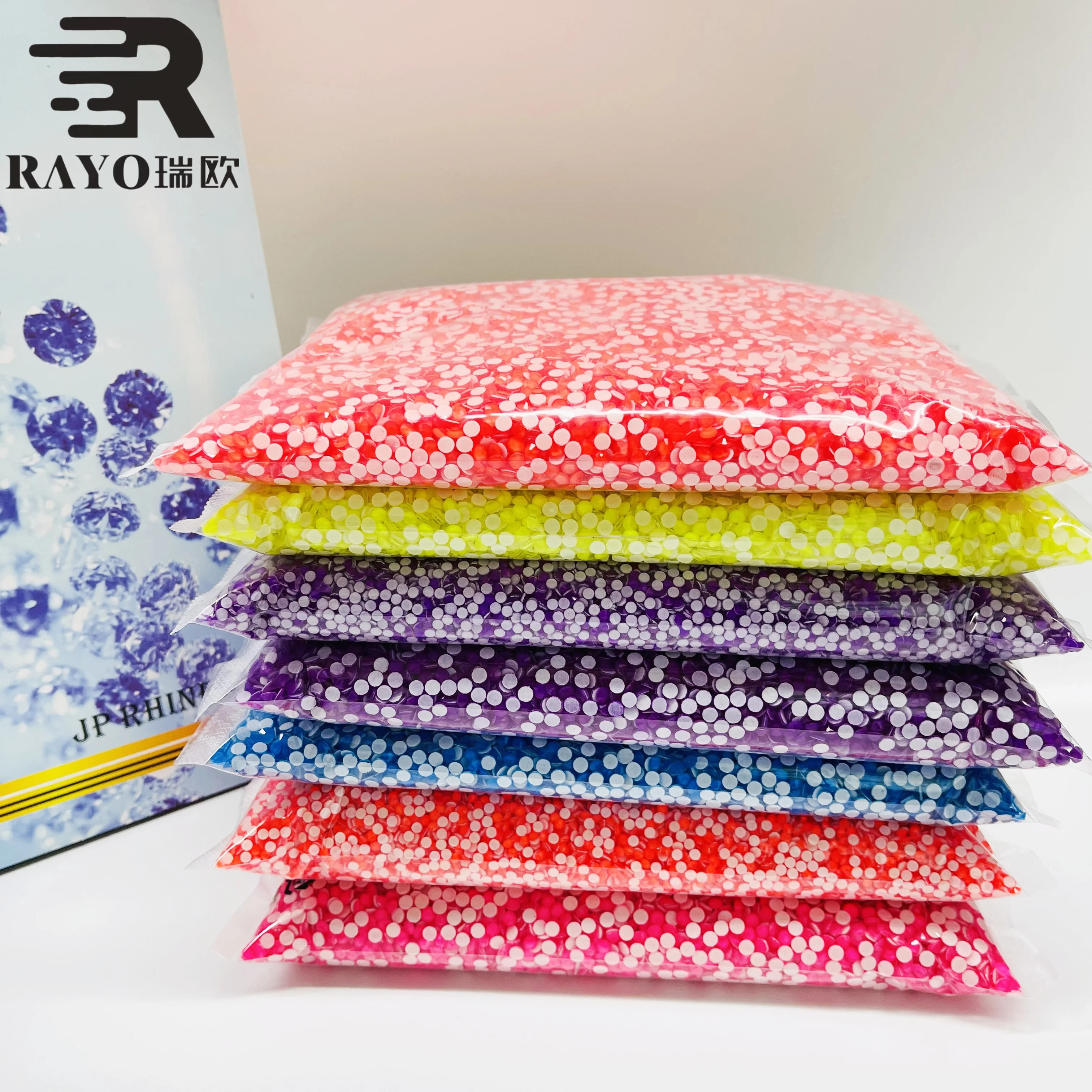 Factory Wholesale New Design Hot Fix Use for Hoodie T-Shirt Neon Color SS20 Hot Fix Rhinestone