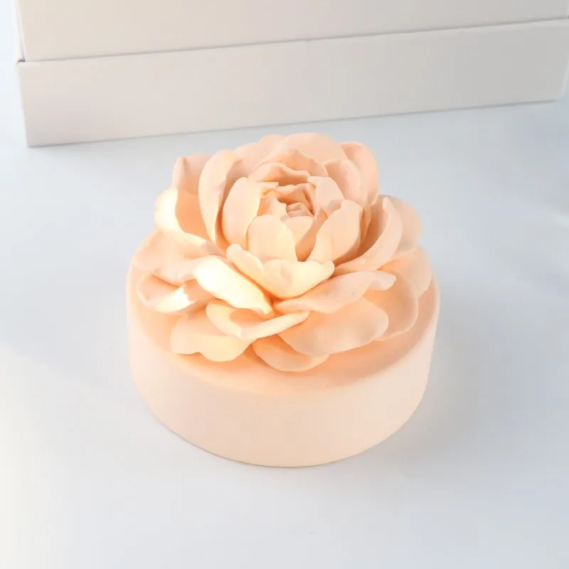 Luxury Home Car Decoration Air Freshener Ceramic Scented Aroma Plaster Porcelain Flower Fragrance Essential Oil Diffuser