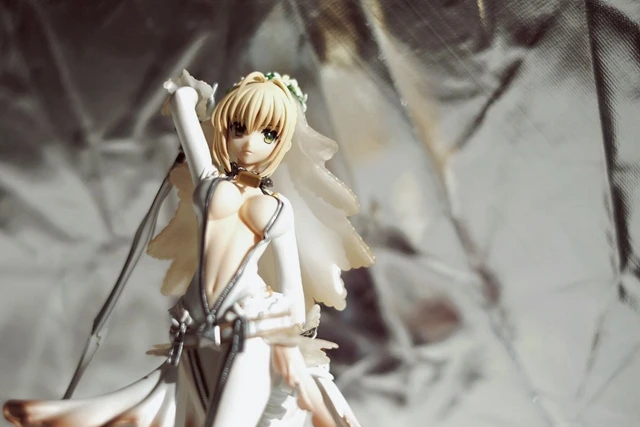 22cm Figures Popular Hot Anime Saber Fate Stay Night Extra CCCC Bride Model Dolls Toy Gift Collect Ornaments PVC Material