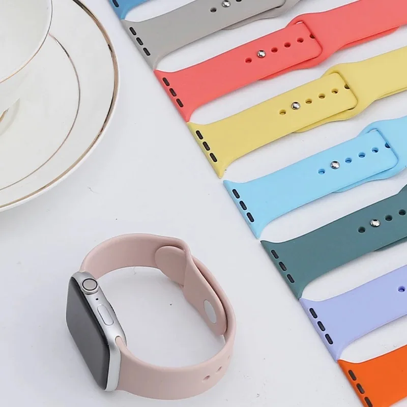 Ремешок для часов Apple Watch Series 7 6 5 38 40 41 42 44 45 мм классический спортивный мягкий силиконовый