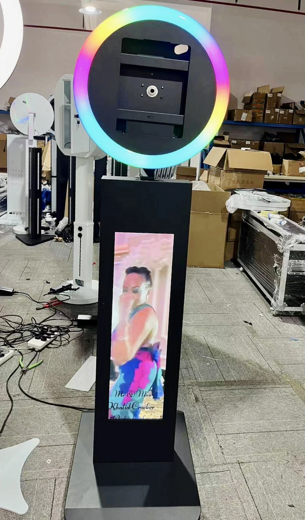 Portable Selfie Photo Booth 29 Inch Stretched Bar Screen LCD Ipad Photo Booth with Wheels