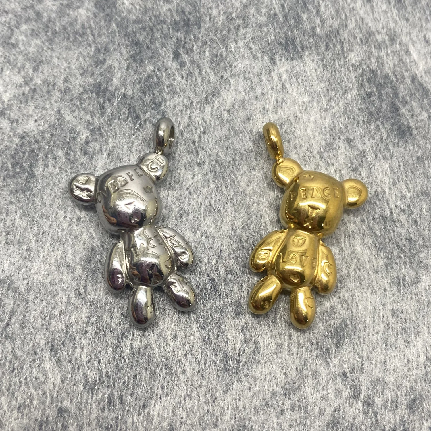 New Arrival Stainless Steel Rose Bear Pendant Non Tarnish 18K Gold Plated Moon Compass Pendant for Jewelry Making