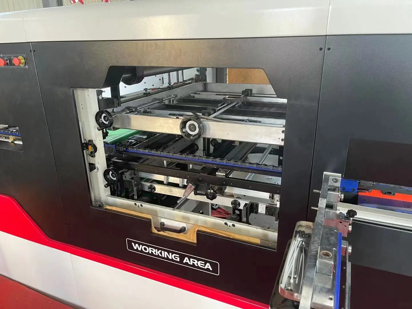 China supply automatic die cutting and creasing machine for corrugated box, honeycomb paper