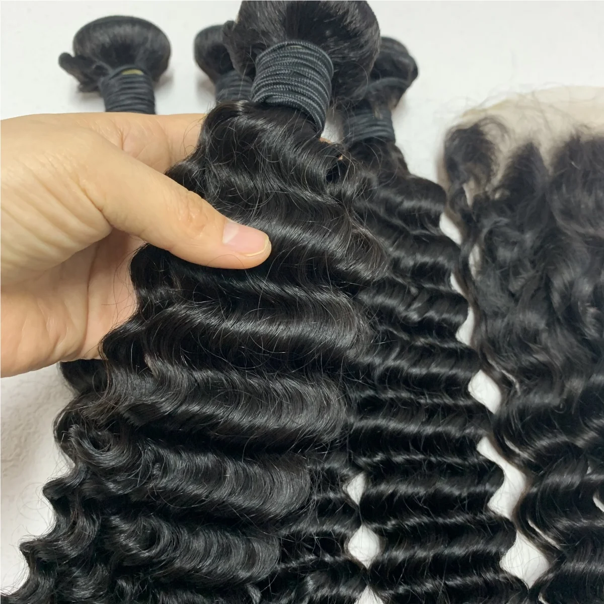 ZC Chinese Remy Curly Hair Bundles and Closure