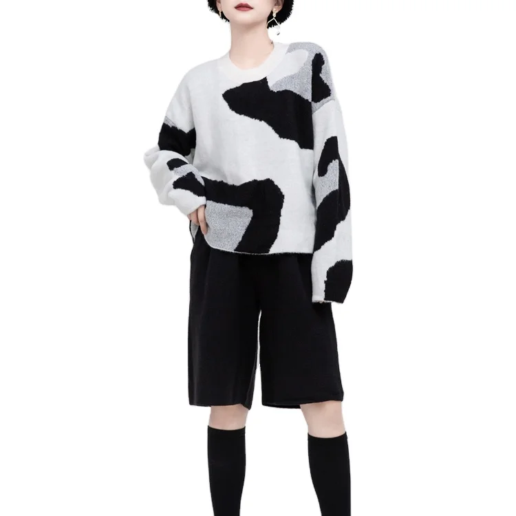 Autumn and winter new loose and thin wild milk cow round neck pullover lazy simple knitted sweater top