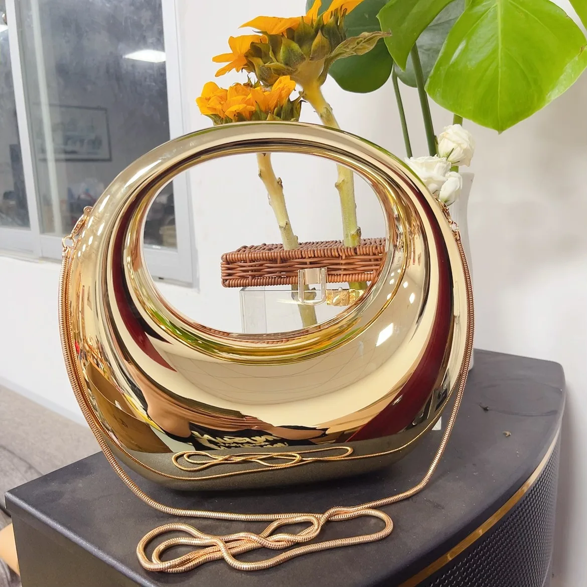 Hot sales Fashion Handbag Clutch Trendy Woman Bag Half Moon Lady Evening Bag