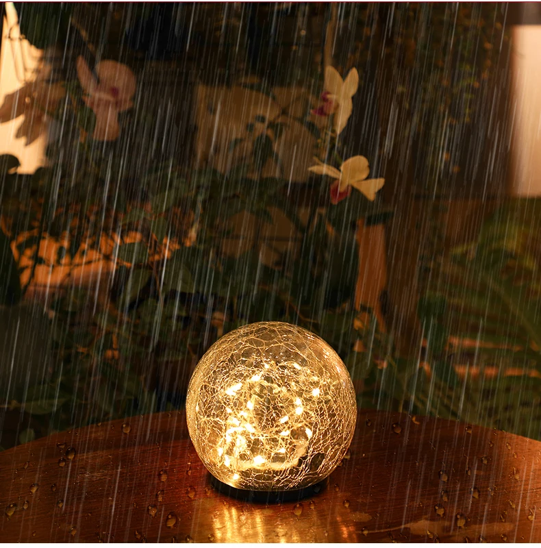 Outdoor  Solar Powered LED Garden Light Cracked Glass Globe Solar Ball Lights with LED garland inside Decoration Lights